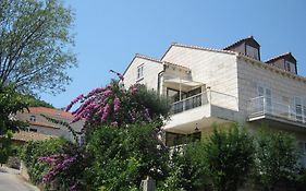 Apartments&Rooms Artemida